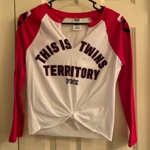 VS PINK Twins tee